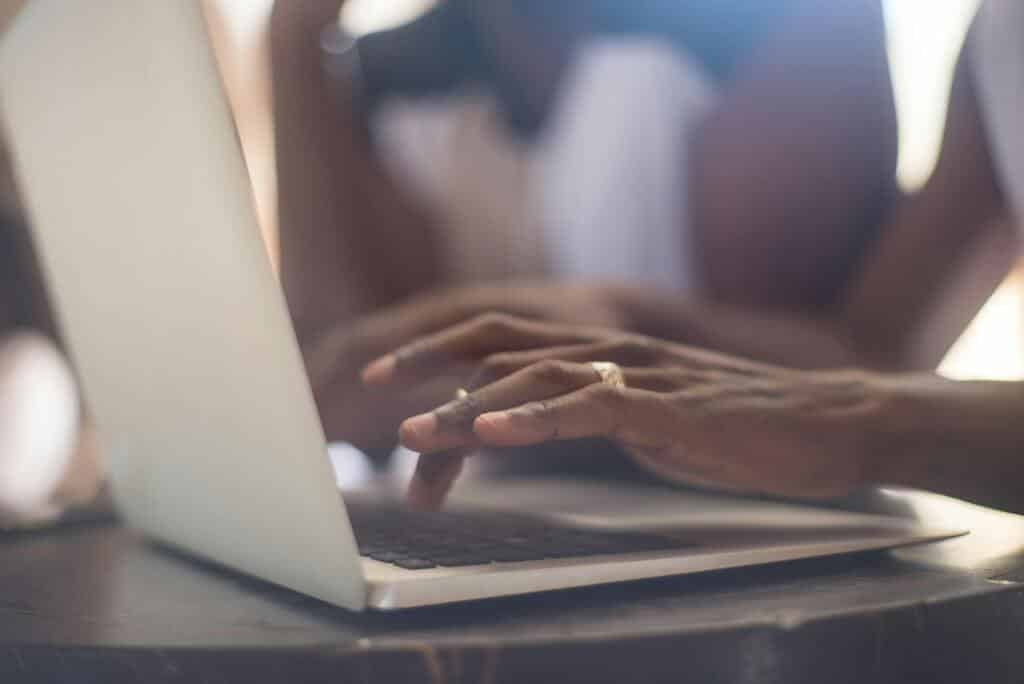 como fazer renda extra com a internet