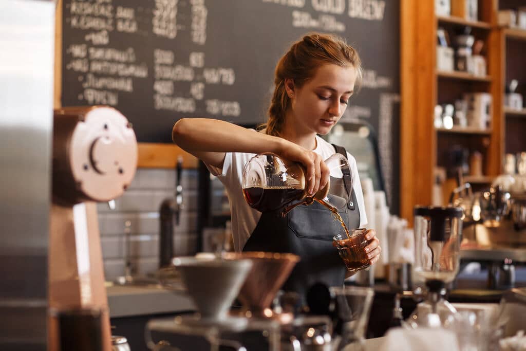 como montar uma cafeteria: registre a empresa