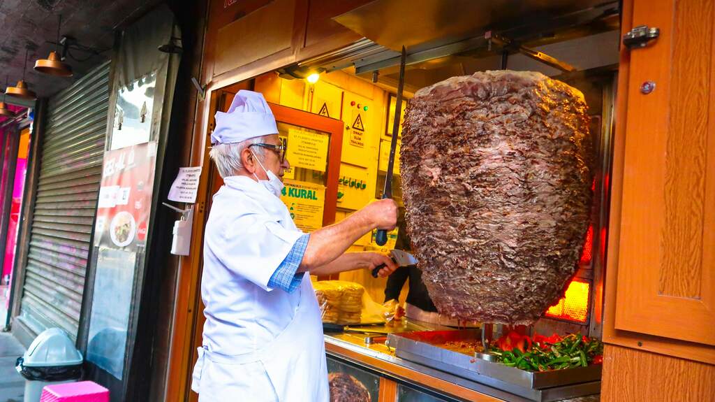 O que é necessário para vender churrasco grego