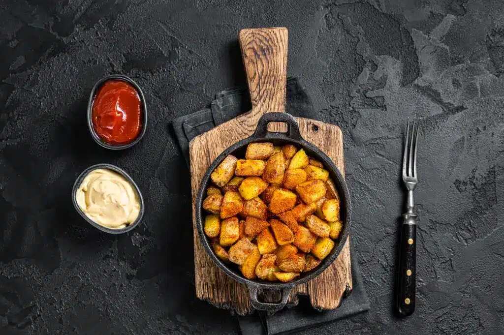 Patatas bravas