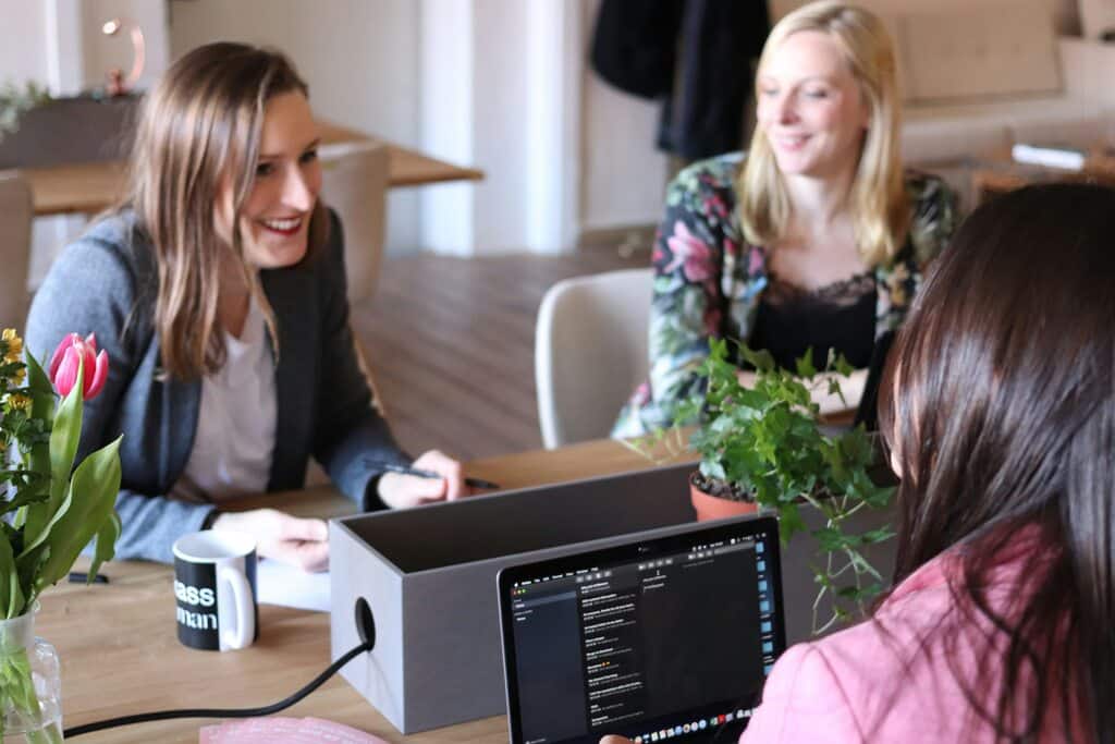 tipos de liderança no trabalho