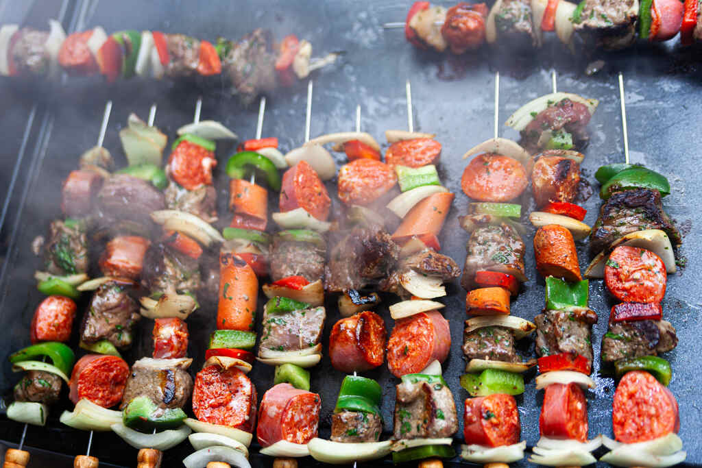 comidas do peru: anticuchos