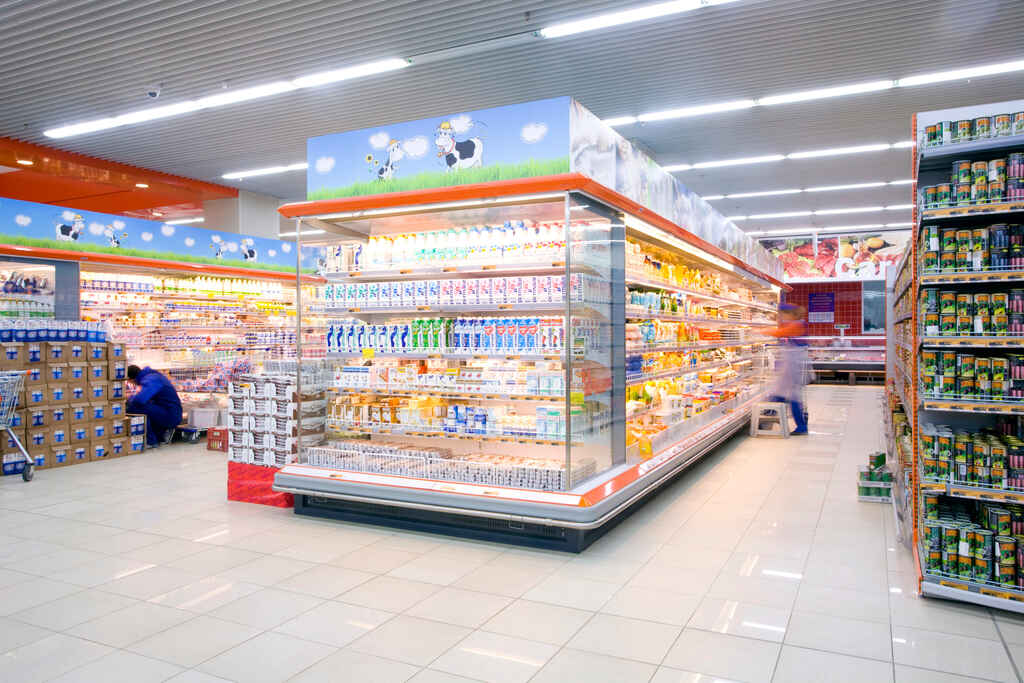 prateleiras de mercado